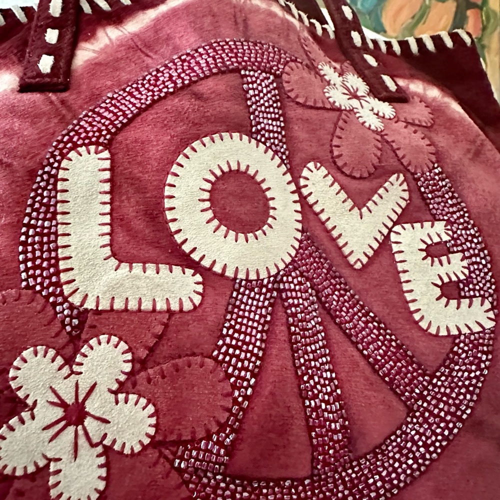 Isabella Fiore Beaded suede LOVE bag in Burgundy. - Picture 4 of 10